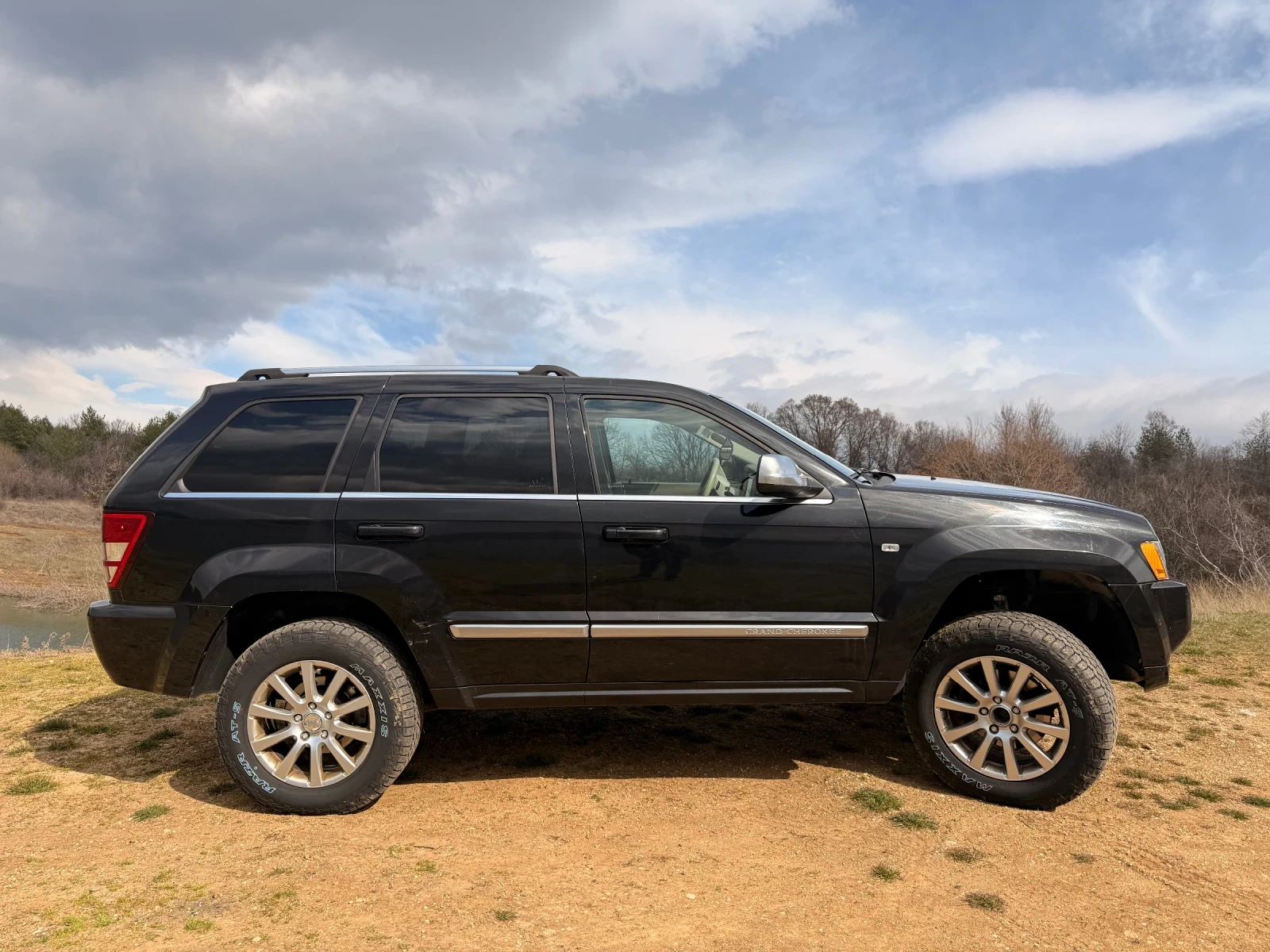 Jeep Grand cherokee 3.0 CRD Overland , снимка 2 - Автомобили и джипове - 53962457