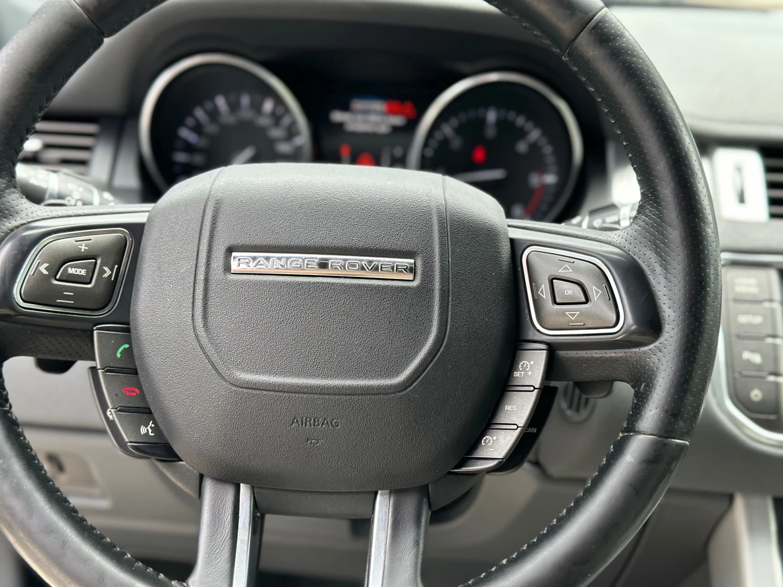 Land Rover Evoque, снимка 11 - Автомобили и джипове - 54739928