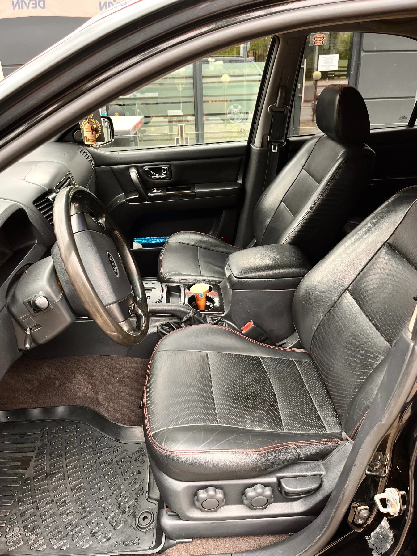 Kia Sorento 2.5, снимка 9 - Автомобили и джипове - 54809376