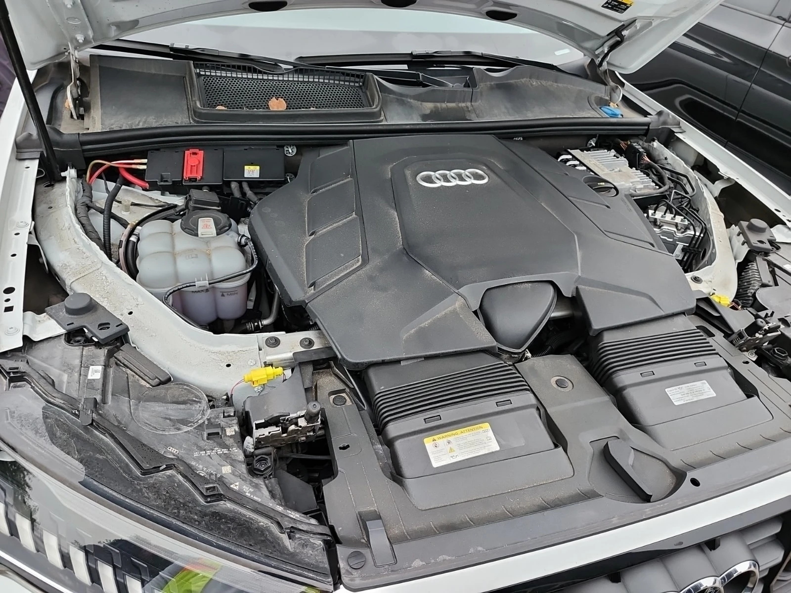 Audi Q7 * S-Line * CARFAX * Един собственик * Без инцидент, снимка 15 - Автомобили и джипове - 56125018