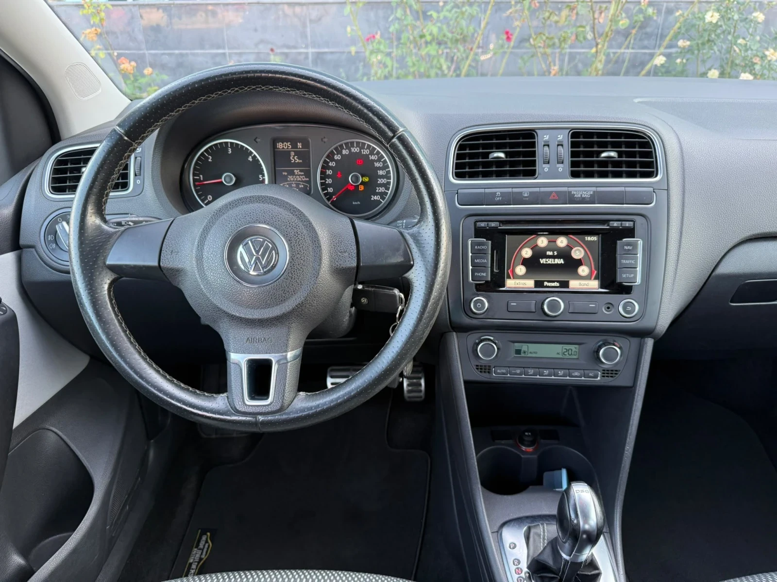 VW T-Cross 1600 TDI, снимка 12 - Автомобили и джипове - 56134593