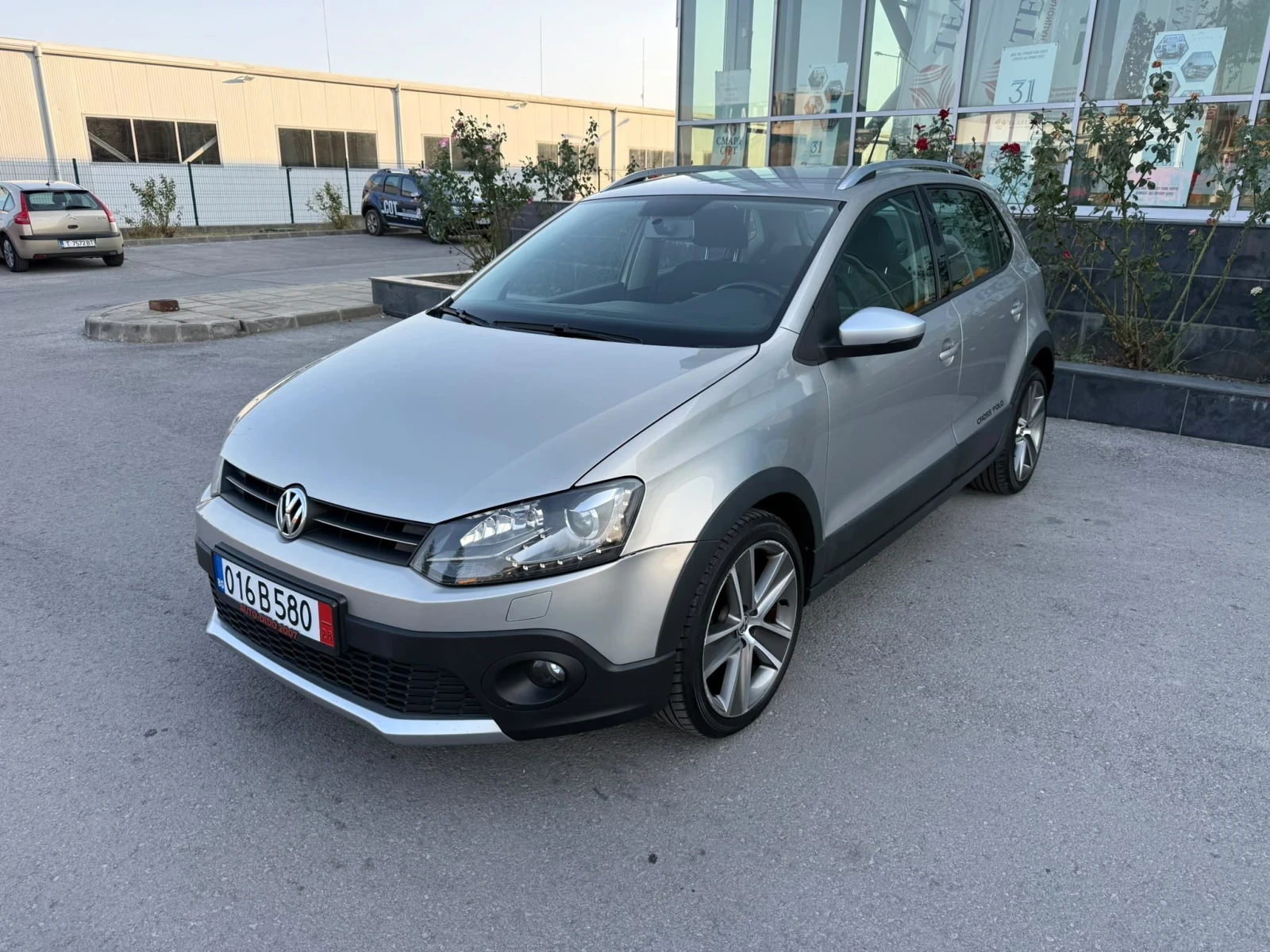 VW T-Cross 1600 TDI, снимка 3 - Автомобили и джипове - 56134593