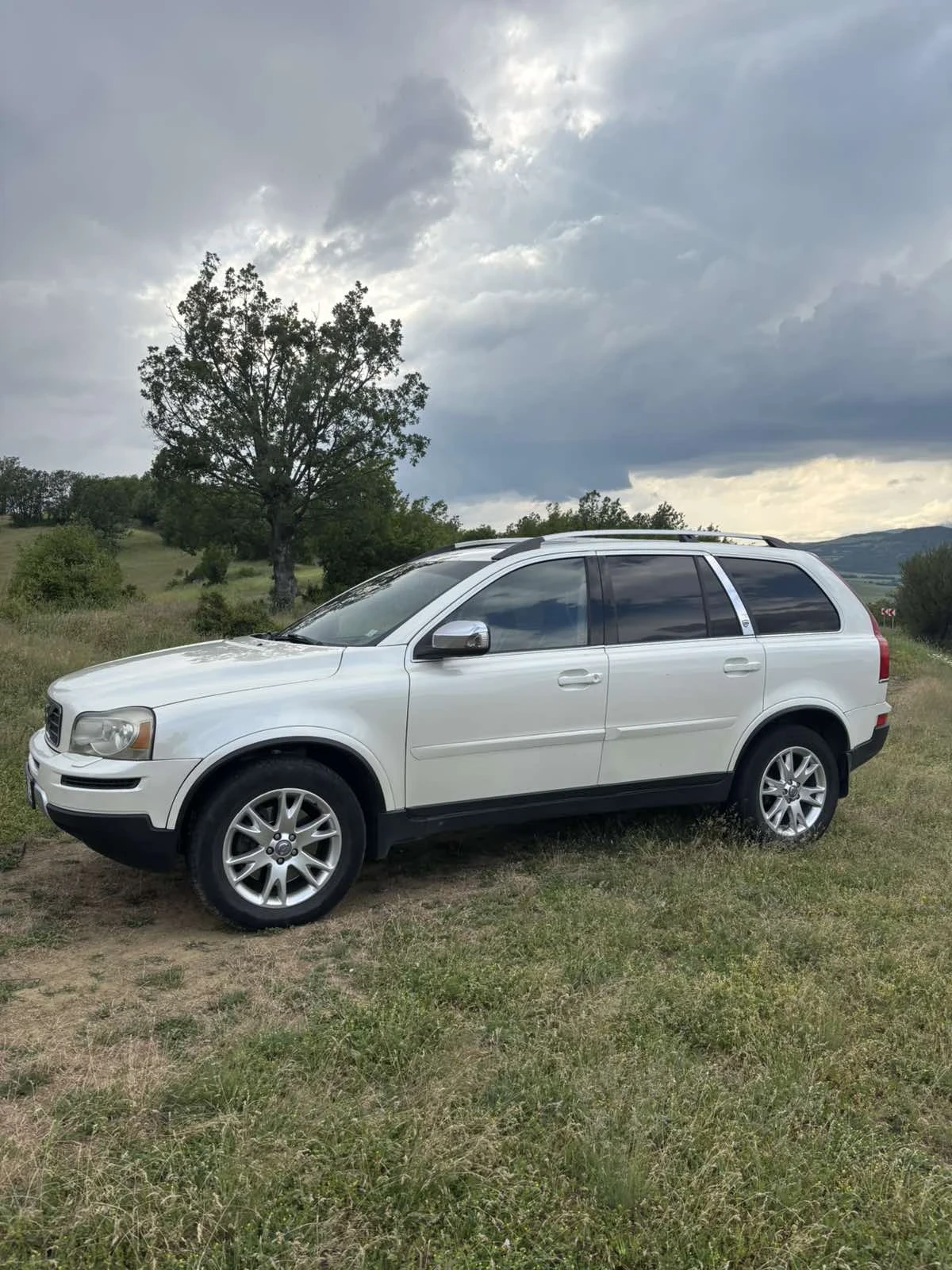 Volvo Xc90 AWD, снимка 3 - Автомобили и джипове - 56239908