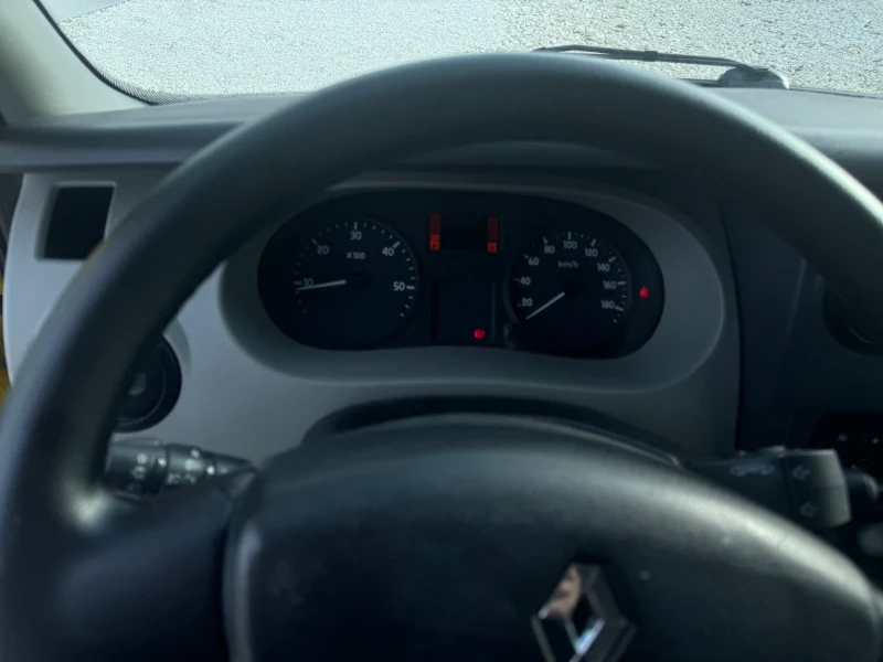 Renault Master 2.5 150ks, снимка 11 - Бусове и автобуси - 53044542