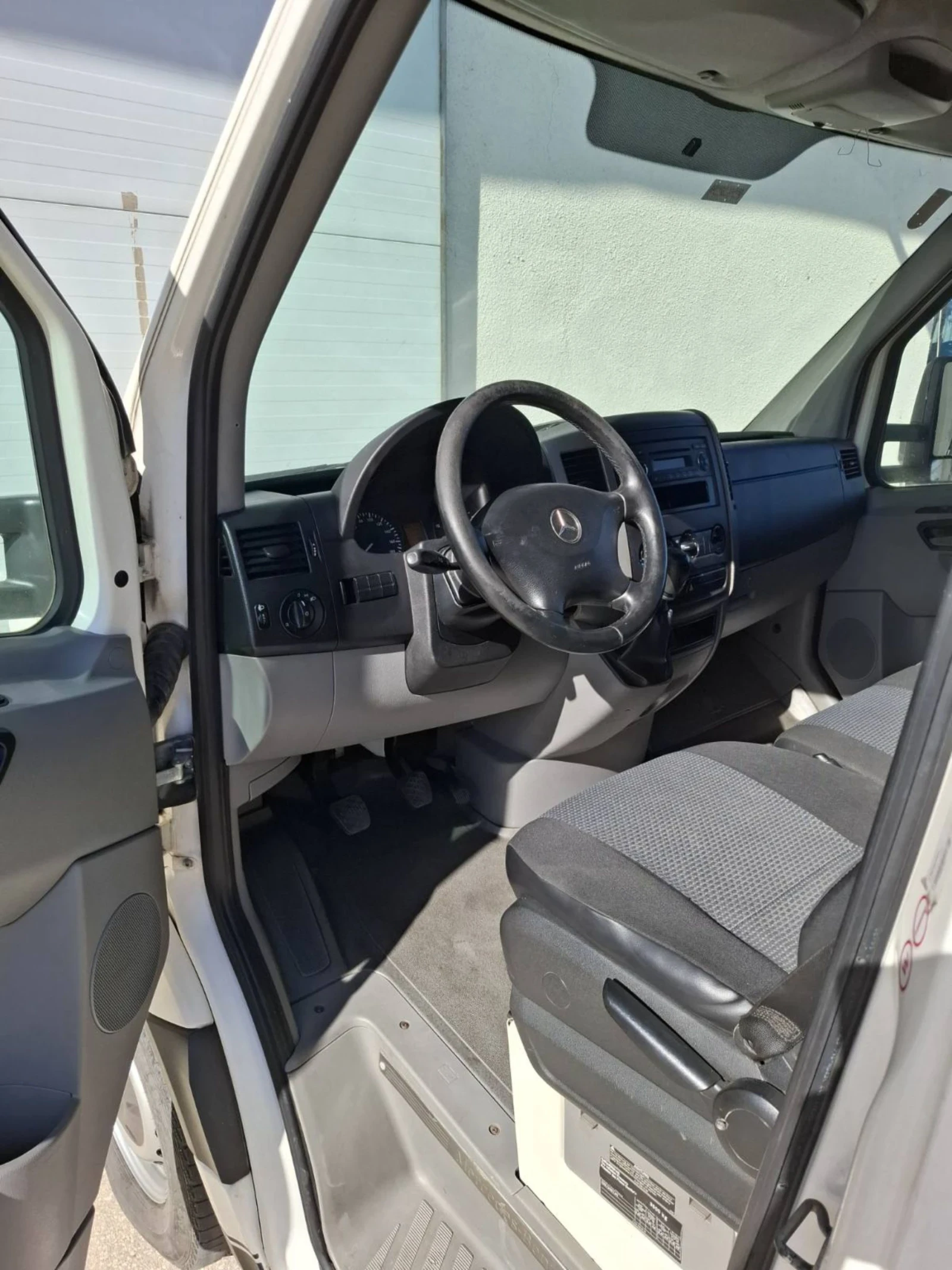 Mercedes-Benz Sprinter 313 130кс/възможност + падащ борд, снимка 10 - Бусове и автобуси - 54359904