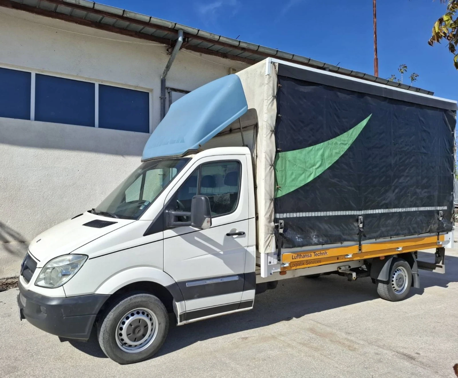 Mercedes-Benz Sprinter 313 130кс/възможност + падащ борд, снимка 4 - Бусове и автобуси - 54359904