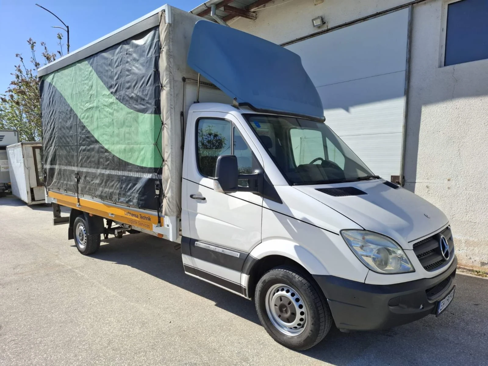 Mercedes-Benz Sprinter 313 130кс/възможност + падащ борд, снимка 5 - Бусове и автобуси - 54359904