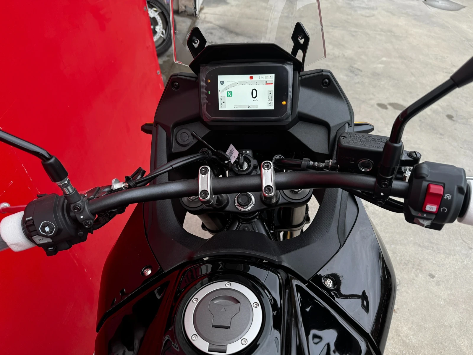 Honda Xl TRANSALP 750 Фабрично нов - изображение 9