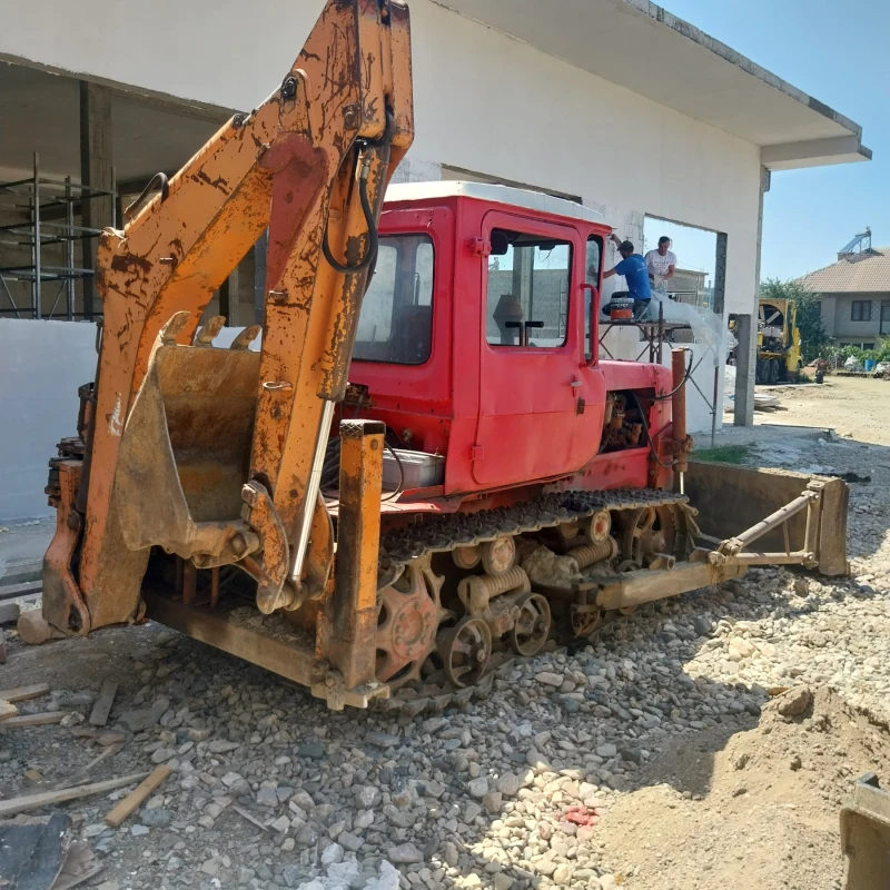 Челен товарач Друга марка Дт75, снимка 3 - Индустриална техника - 52144220