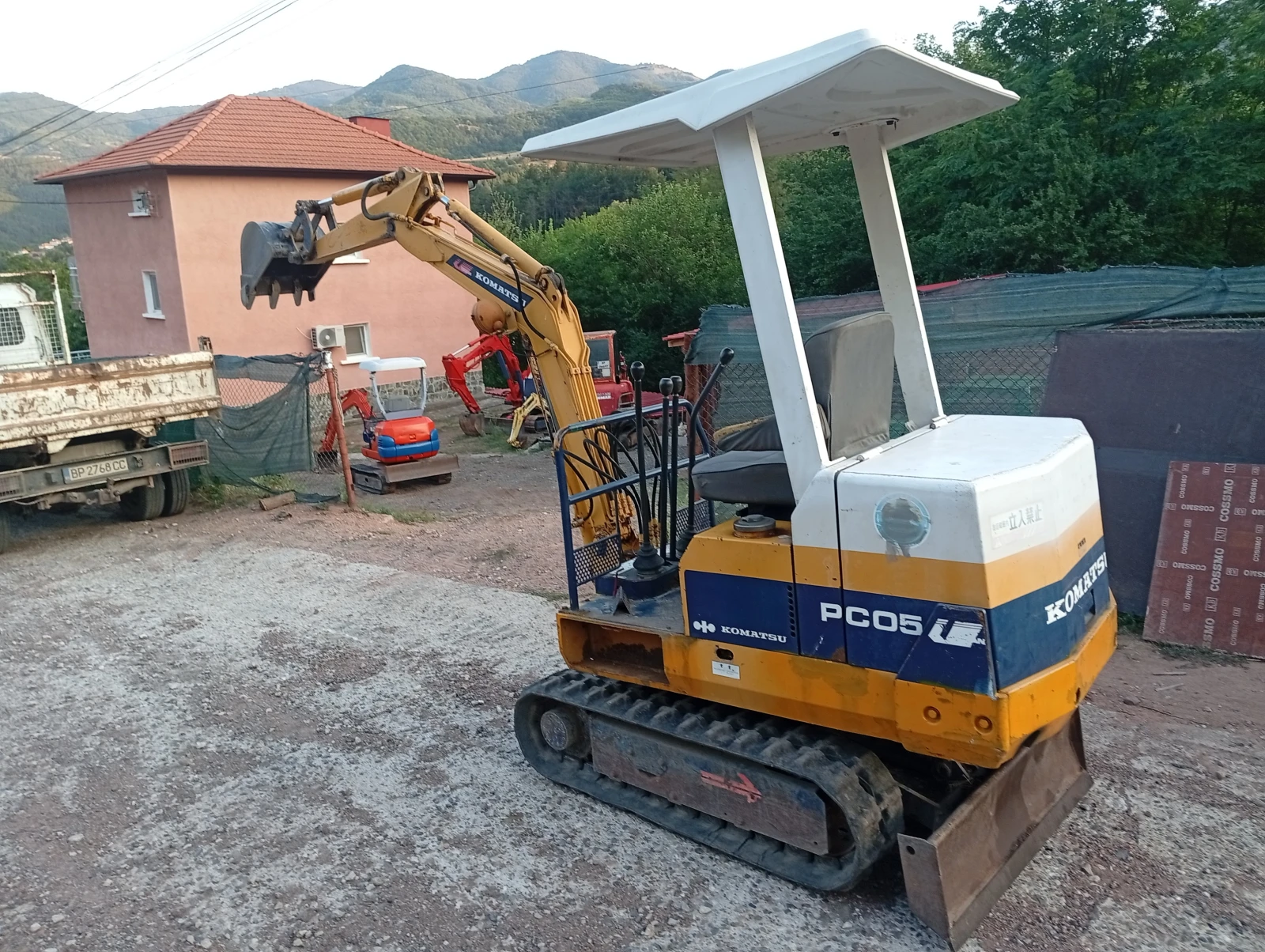 Багер Komatsu PC05, снимка 5 - Индустриална техника - 55671203