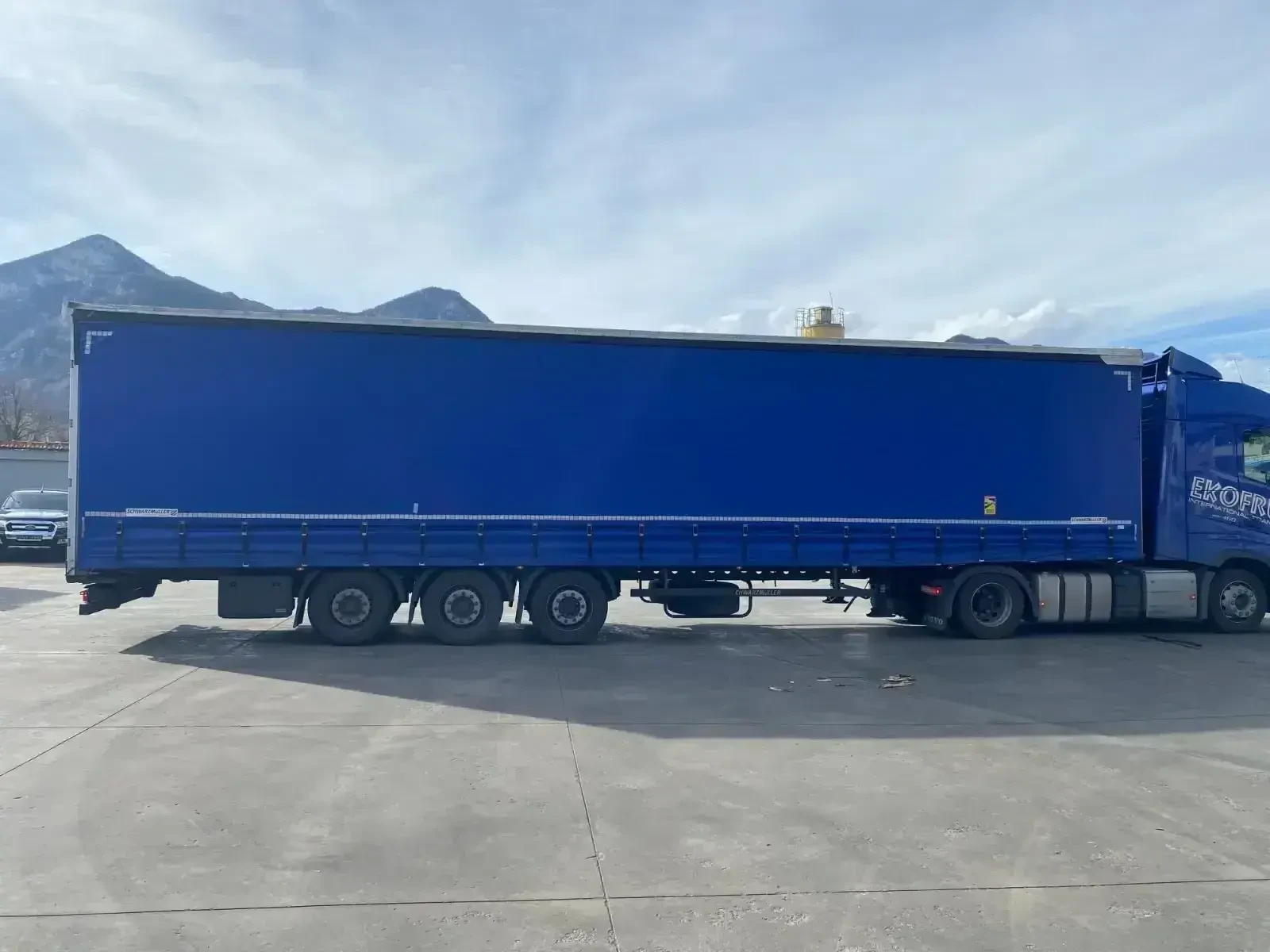  Schwarzmuller 6  - Varios  3  | Mobile.bg   4