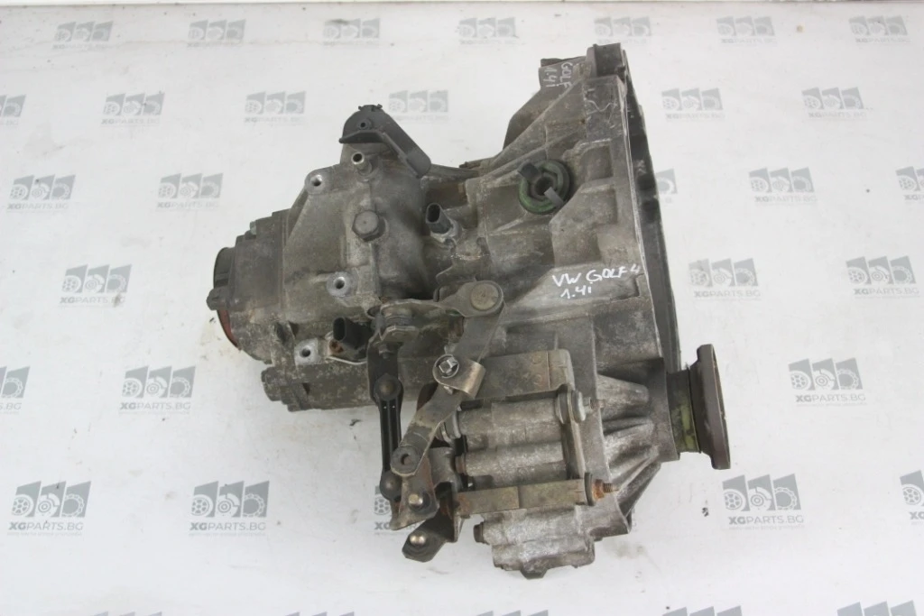     Volkswagen Golf 4 1.4i 16V 75 .. (1997-2005)  | Mobile.bg   1