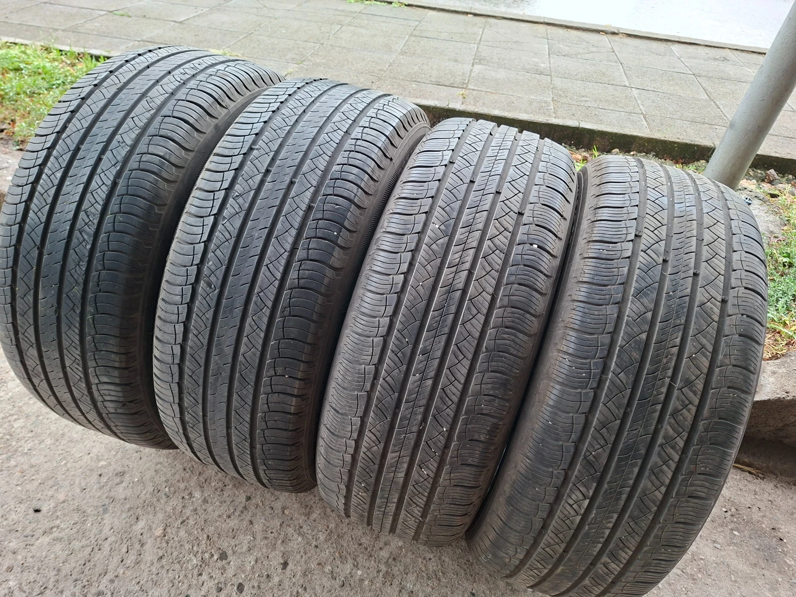 Гуми Летни 235/60R18