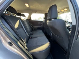 Toyota Auris 1.33i Sports Tourer, снимка 11