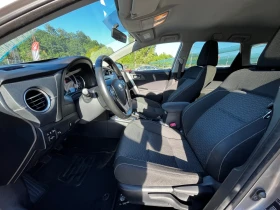 Toyota Auris 1.33i Sports Tourer, снимка 9