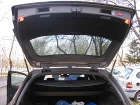 Mercedes-Benz E 200, снимка 10