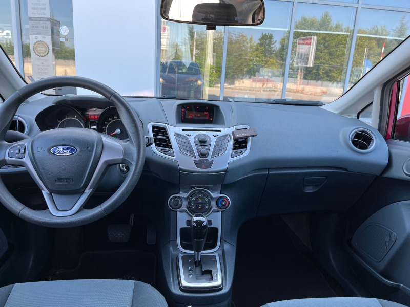 Ford Fiesta 1.4i, снимка 9 - Автомобили и джипове - 46272805