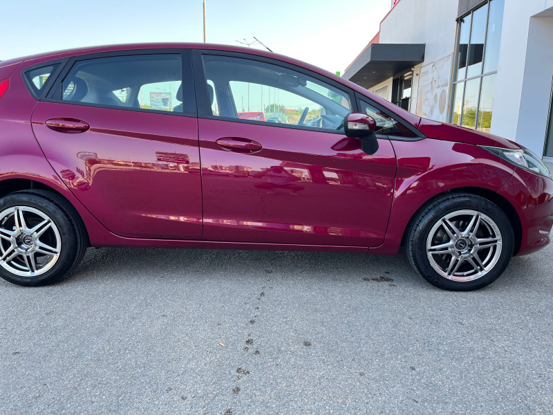 Ford Fiesta 1.4i, снимка 5 - Автомобили и джипове - 46272805