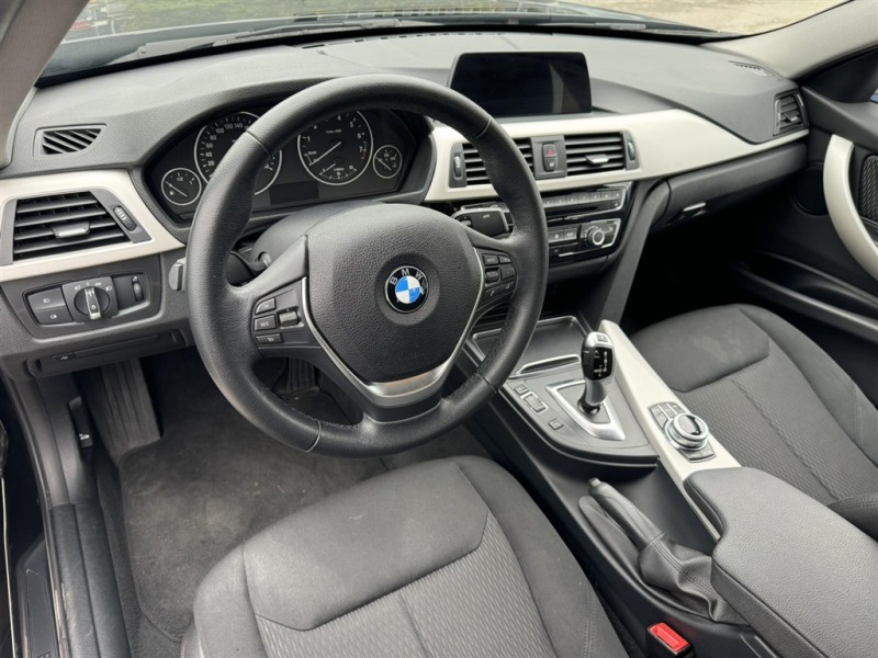 BMW 318 Sedan, снимка 5 - Автомобили и джипове - 45763782