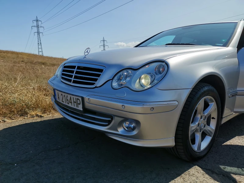 Mercedes-Benz C 320 4 MATIC, снимка 4 - Автомобили и джипове - 47355904