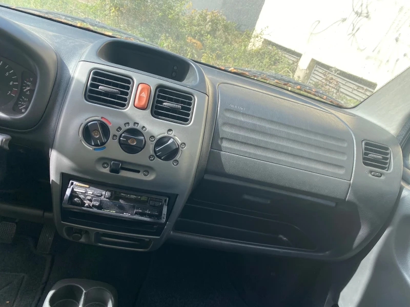 Opel Agila, снимка 4 - Автомобили и джипове - 47965292