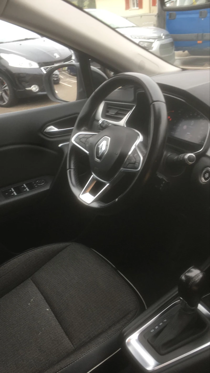 Renault Captur 1.3i16v-TCe Intens!, снимка 12 - Автомобили и джипове - 48396537