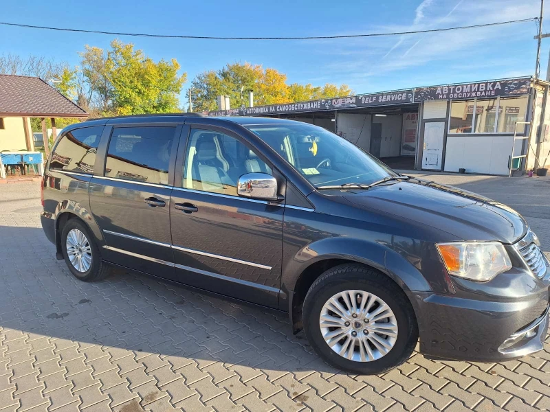 Lancia Voyager 2.8 kub. 174 k., снимка 3 - Автомобили и джипове - 52309901