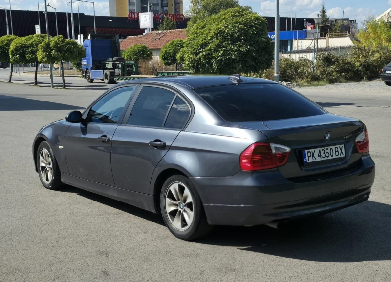 BMW 318 Газ/Бензин, снимка 4 - Автомобили и джипове - 51825141