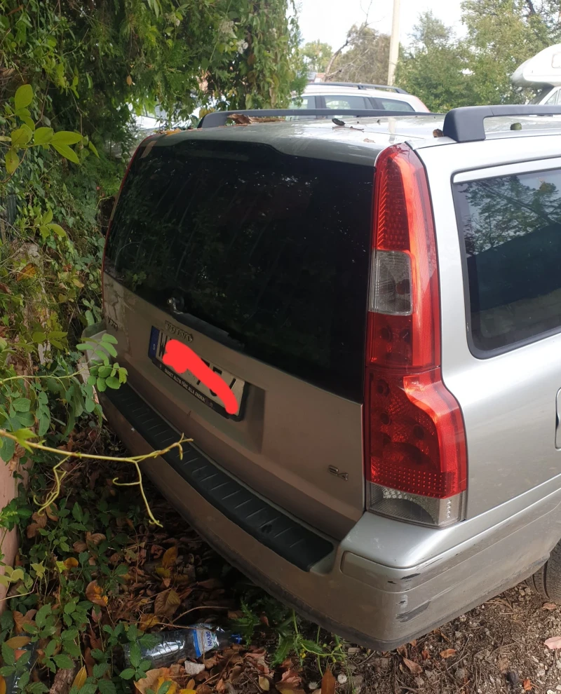 Volvo V70, снимка 3 - Автомобили и джипове - 52819815