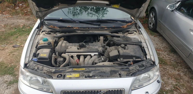Volvo V70, снимка 8 - Автомобили и джипове - 52819815