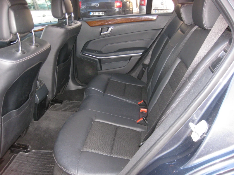 Mercedes-Benz E 200, снимка 7 - Автомобили и джипове - 52979463