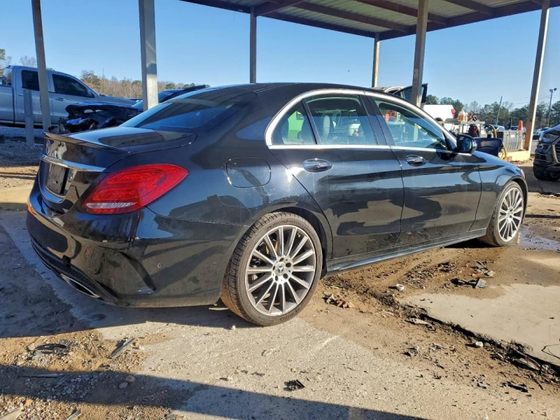 Mercedes-Benz C 300, снимка 3 - Автомобили и джипове - 53100475