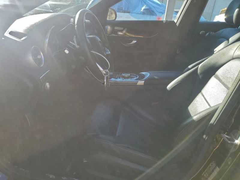 Mercedes-Benz C 300, снимка 7 - Автомобили и джипове - 53100475