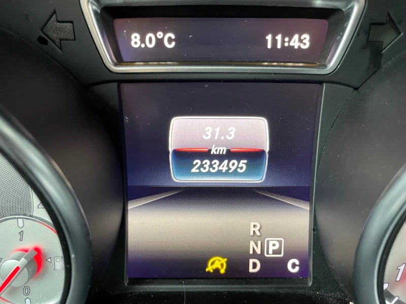 Mercedes-Benz CLA 220 2.2 177hp bi-xenon, снимка 13 - Автомобили и джипове - 53292738