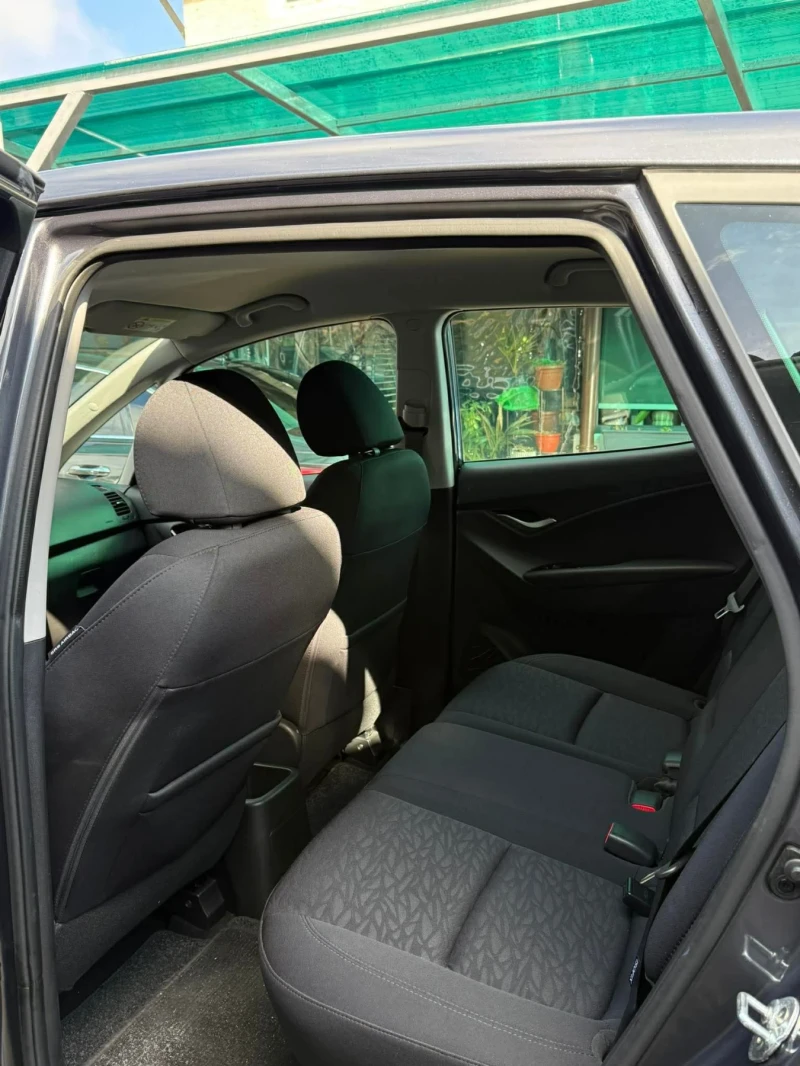 Hyundai Ix20, снимка 12 - Автомобили и джипове - 53430351