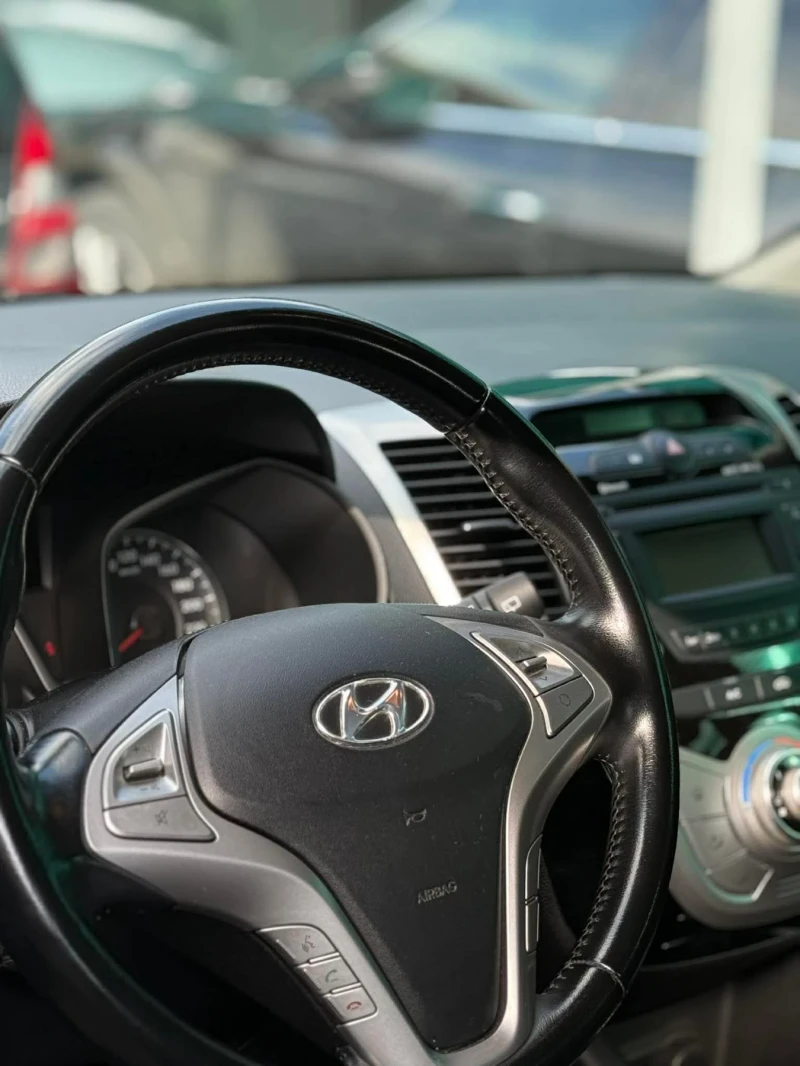 Hyundai Ix20, снимка 7 - Автомобили и джипове - 53430351