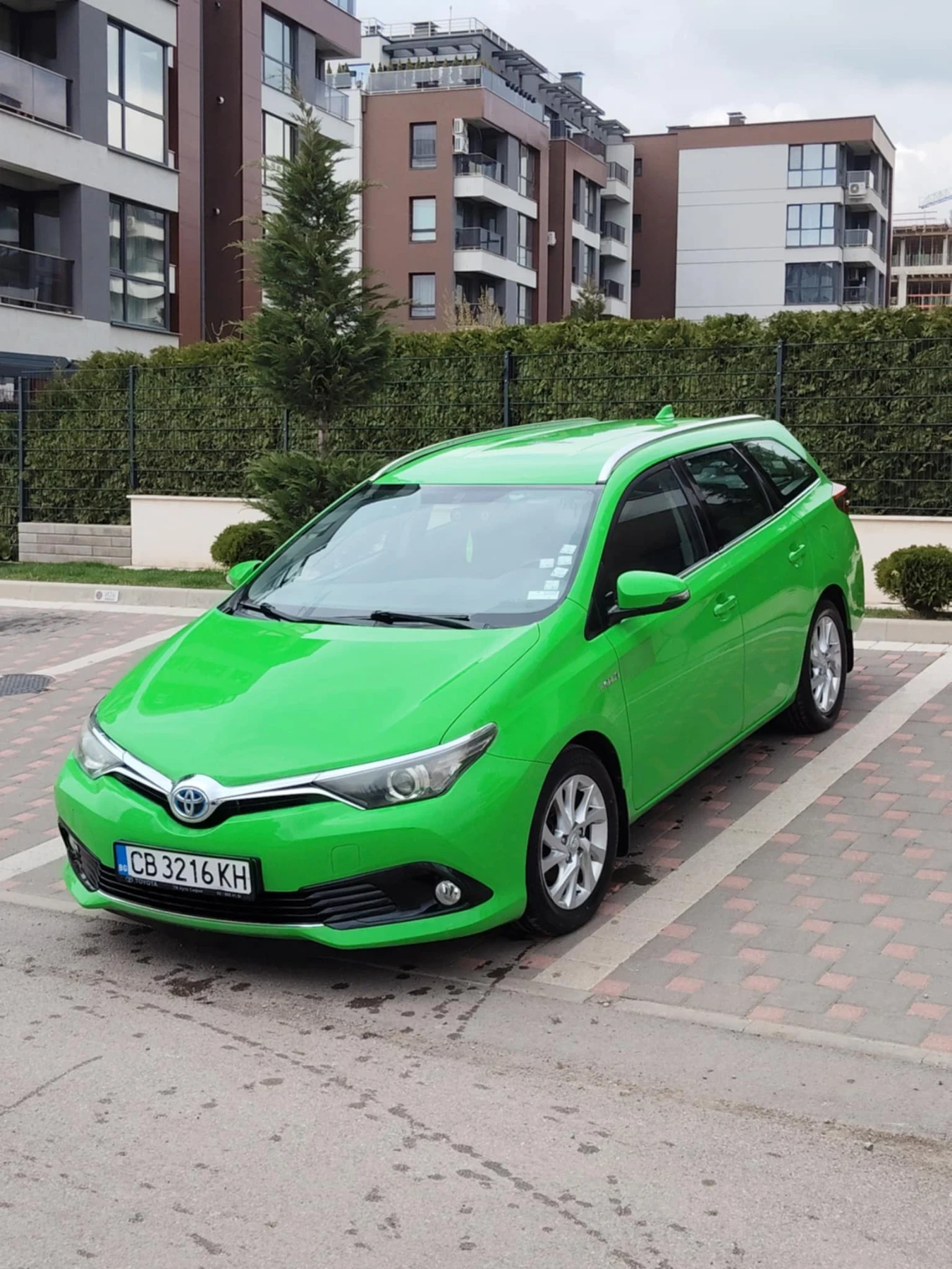 Toyota Auris 1.8 - изображение 2