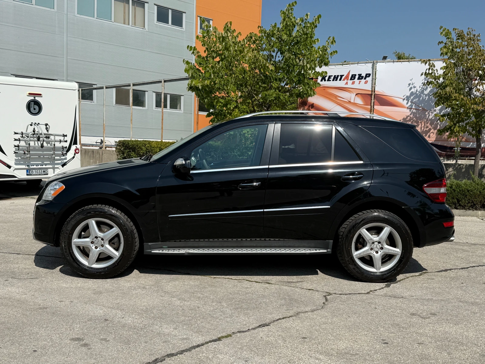 Mercedes-Benz ML 550 5.5i 388 к.с. 4matic - изображение 2