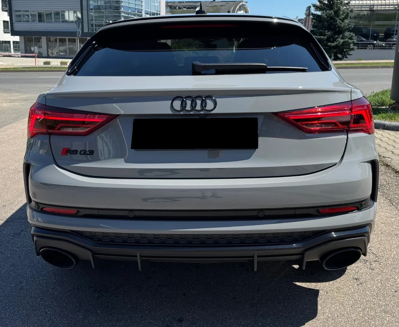 Audi RSQ3 Sportback Quattro - изображение 4