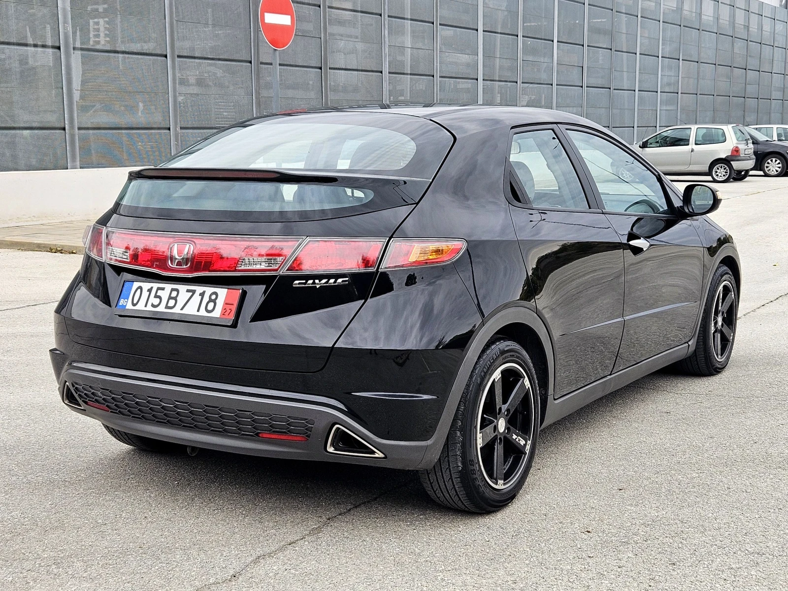 Honda Civic 1.8 - изображение 4