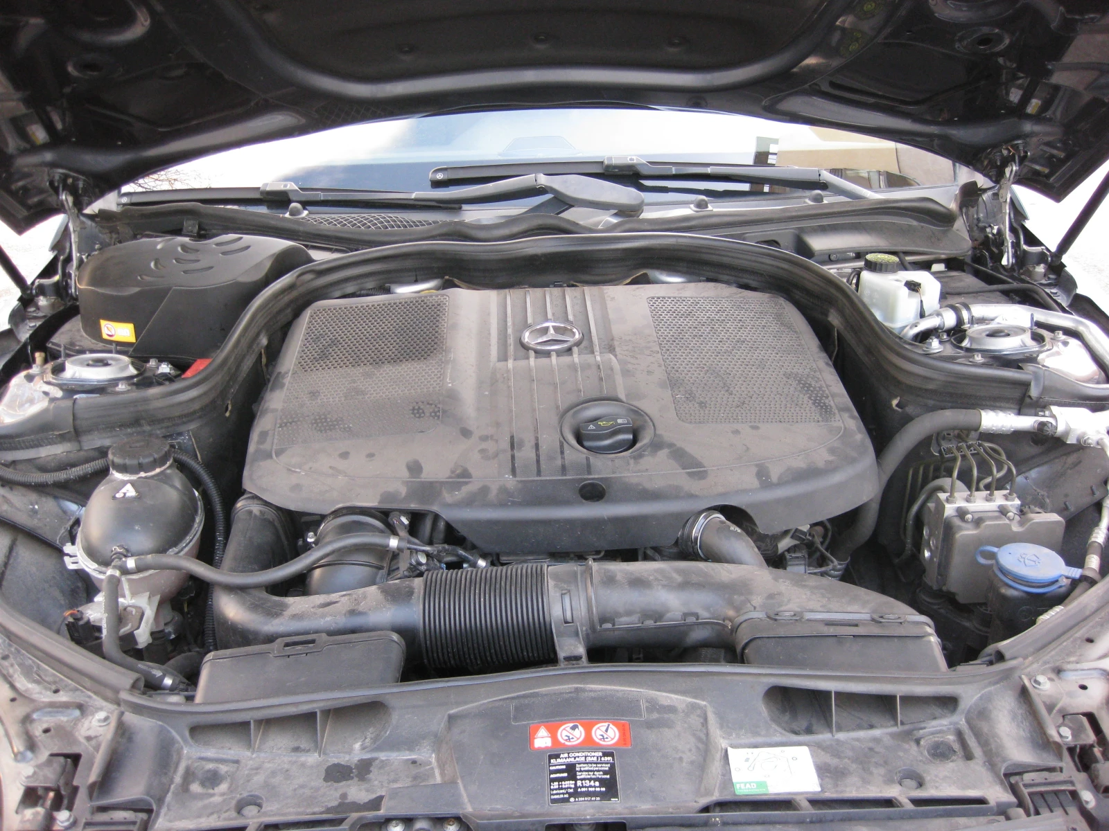 Mercedes-Benz E 200  - изображение 9