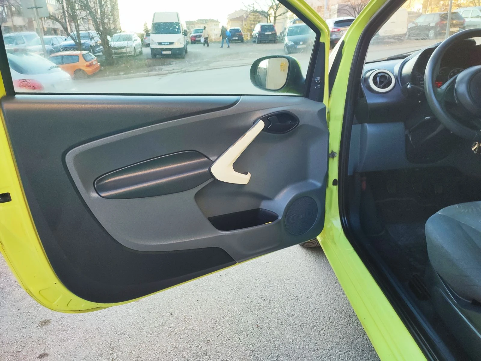 Ford Ka 1.25-SWISS, снимка 13 - Автомобили и джипове - 53718340