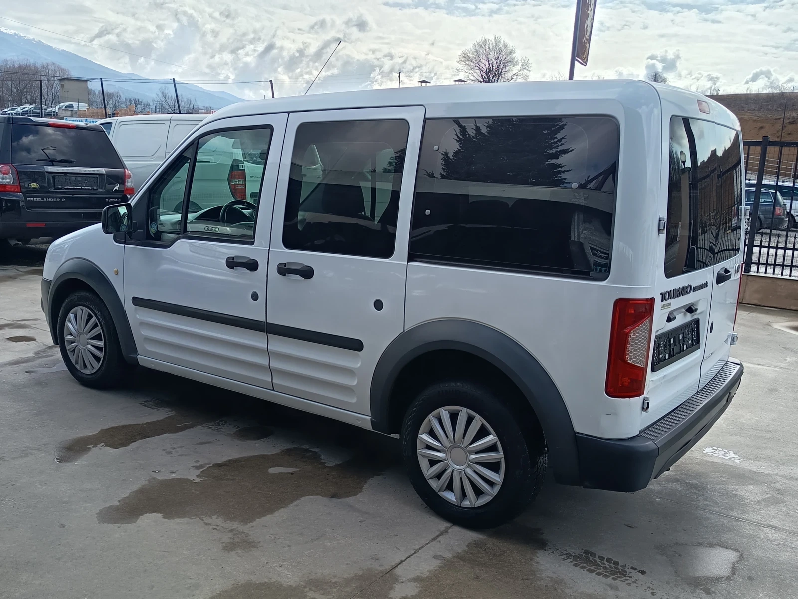 Ford Connect 1.8tdci, снимка 7 - Автомобили и джипове - 53726831