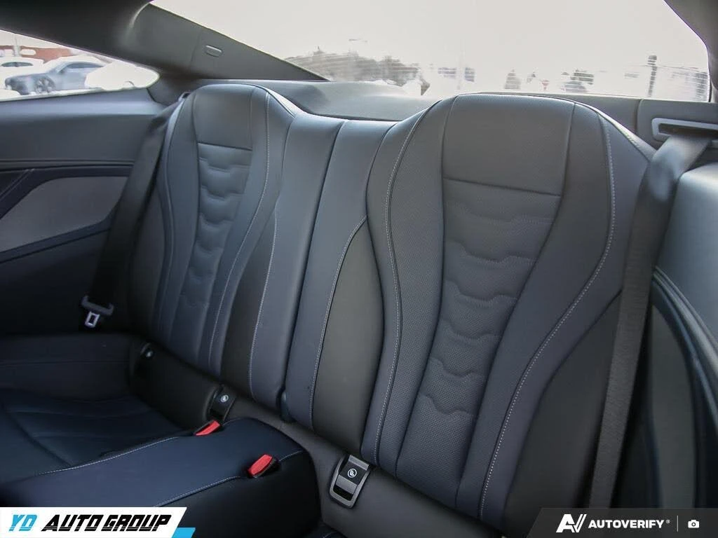 BMW 850 i XDRIVE* MSPORT* DISTRONIC* HEAD-UP* LASER* H&K, снимка 15 - Автомобили и джипове - 53811021