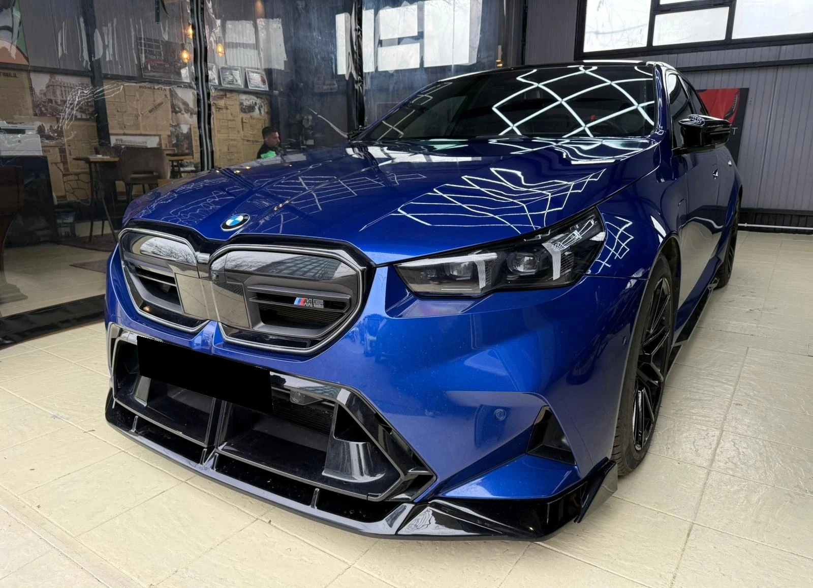 BMW M5 4.4 Twin Turbo Hybrid | Auto.bg — изображение 1