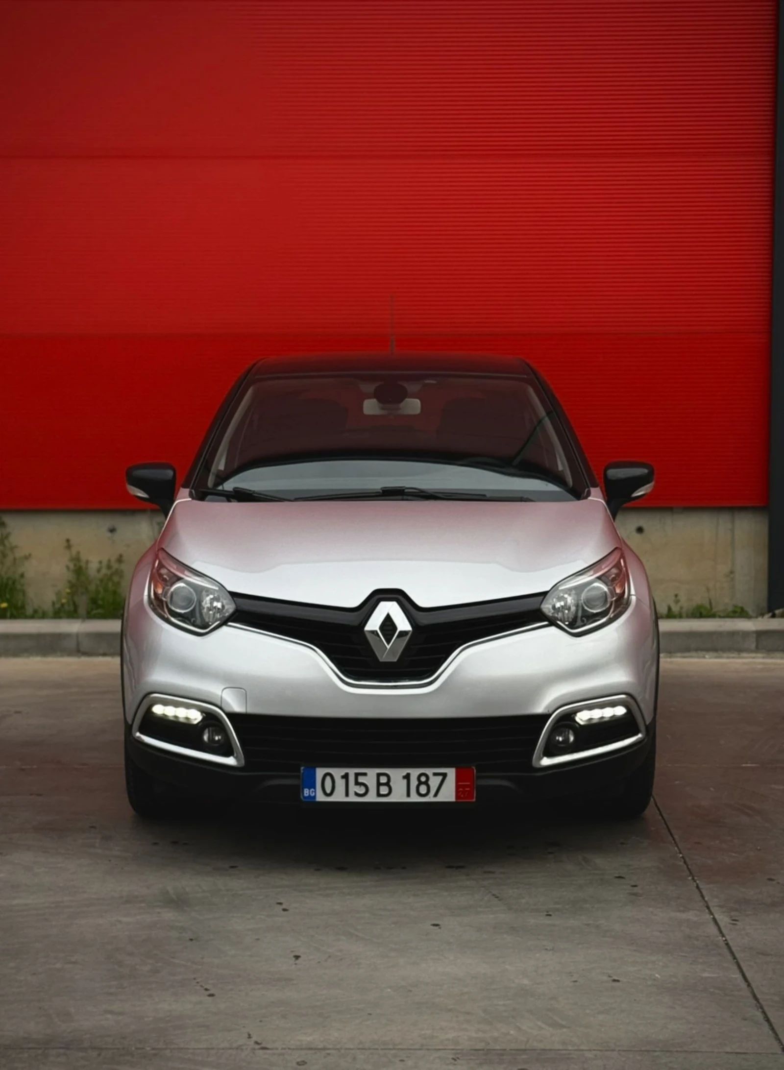 Renault Captur 1.5 DCI, снимка 12 - Автомобили и джипове - 54207952