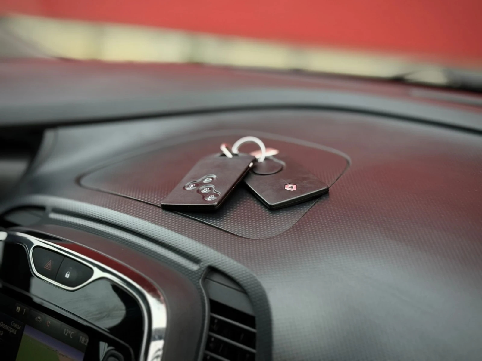 Renault Captur 1.5 DCI, снимка 8 - Автомобили и джипове - 54207952