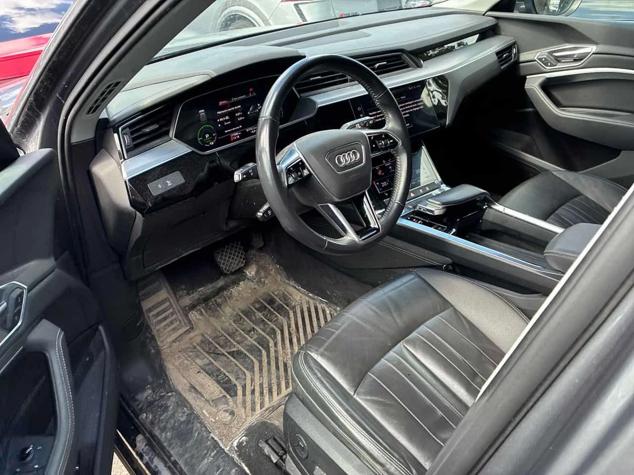 Audi E-Tron Progressiv * ПОДГРЕВ * ШИБИДАХ * ПРЕДСТАВИТЕЛСТВО, снимка 6 - Автомобили и джипове - 54259888