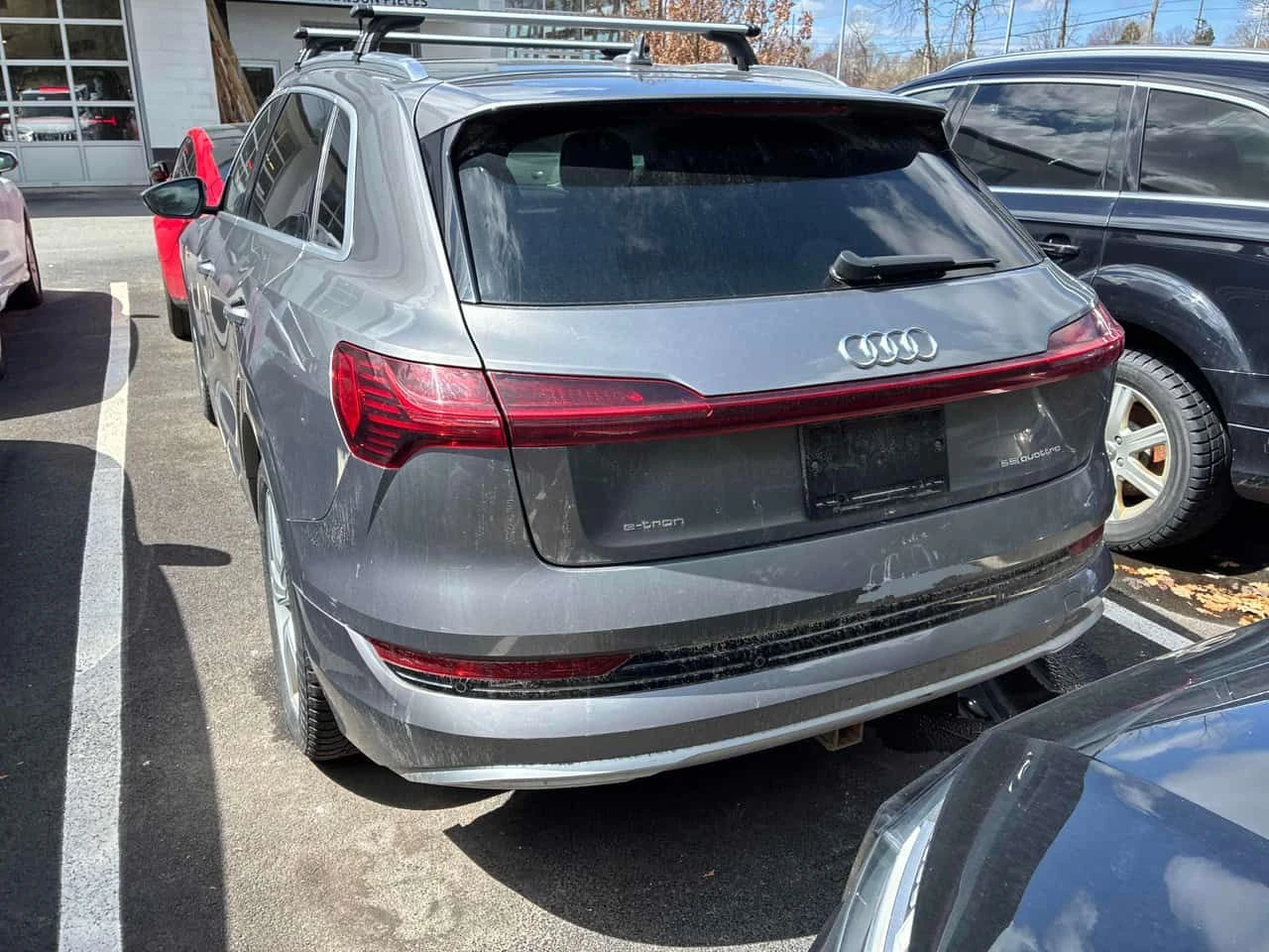 Audi E-Tron Progressiv * ПОДГРЕВ * ШИБИДАХ * ПРЕДСТАВИТЕЛСТВО, снимка 4 - Автомобили и джипове - 54259888