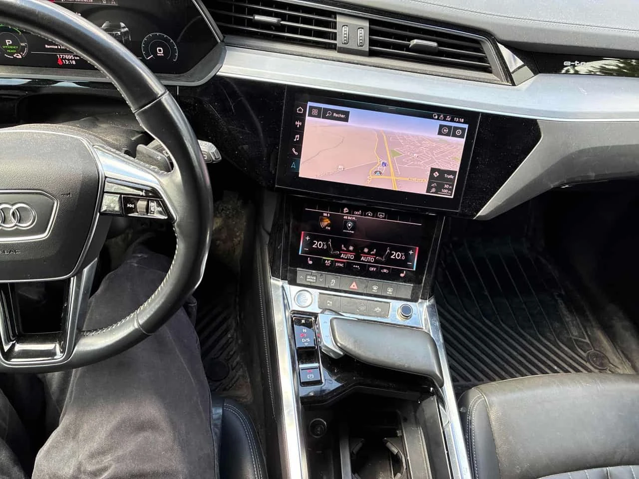 Audi E-Tron Progressiv * ПОДГРЕВ * ШИБИДАХ * ПРЕДСТАВИТЕЛСТВО, снимка 8 - Автомобили и джипове - 54259888